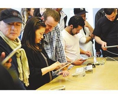 ����˿͹�iPad�������ʵ��ѣ�ƻ����������