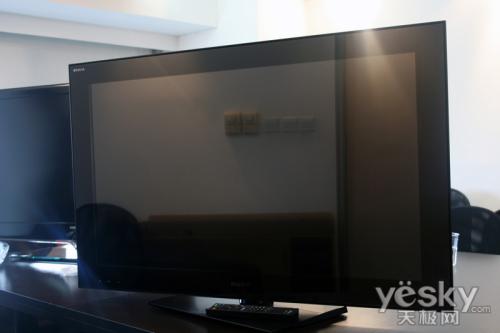 索尼bravia kdl-40nx500液晶电视整体外观