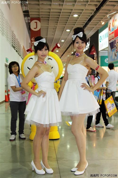 <em>护士</em>/制服诱惑!电脑展最诱人showgirl_硬件_科