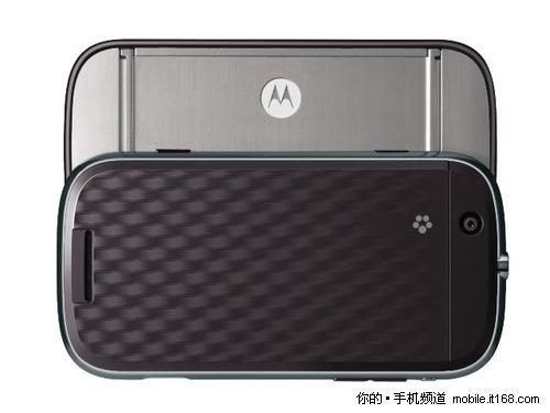 低价Android:摩托罗拉Cliq