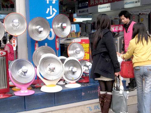 家电一周刊:小伙买冰箱中奔驰获奖也烦_家电