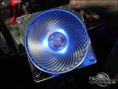 超级小旋风 银欣穿甲弹彩色版散热器到货_硬件