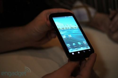 双核旗舰摩托罗拉DroidBionic真机赏