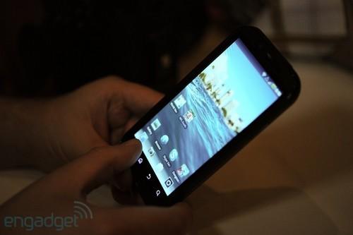 双核旗舰摩托罗拉DroidBionic真机赏