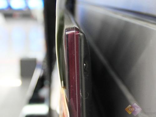 2.93cm超薄机身！LG 42LE5500液晶上市
