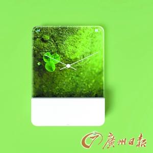 设计师概念手机向iPhone宣战：可多台组合运行