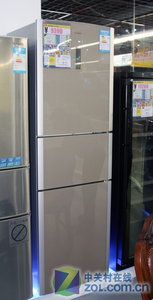 独特细节设计博世三开门冰箱现8090元