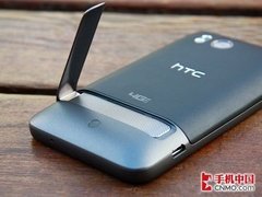 HTC Thunderbolt首次到货 4.3英寸巨屏 