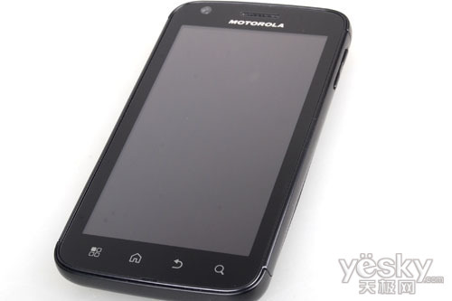 新王者归来 摩托罗拉双核智能ME860评测