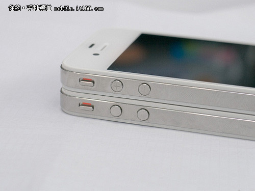又见苹果工程机 白色64GB版iPhone4现身_手机