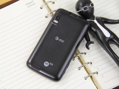 双核处理器强悍 摩托罗拉Atrix 4G再降 