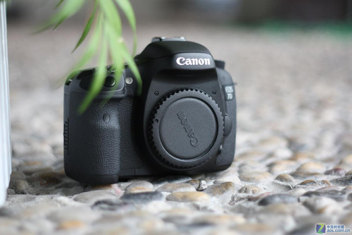 APS-C高端机型 佳能7D优惠促销9749元_数码