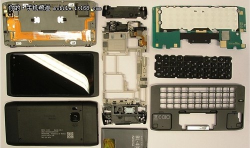 千万像素MeeGo神器诺基亚N950拆解图