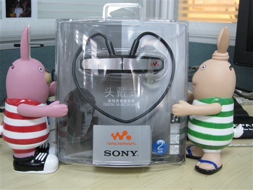 音质好脱离耳机束缚 索尼W202现货509_数码