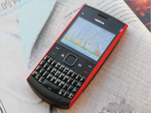 入门级直板全键盘强机 诺基亚X2-01仅630元_