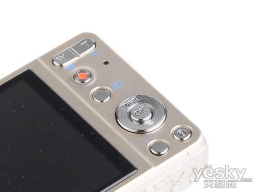 实惠实用奥林巴斯D-710数码相机性能评测(2)