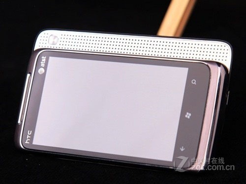 ���������� HTC 7 Surround����1400Ԫ 