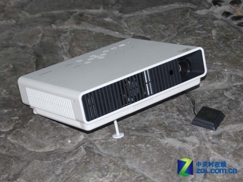 激光+LED光源 卡西欧M240宽屏投影上市 