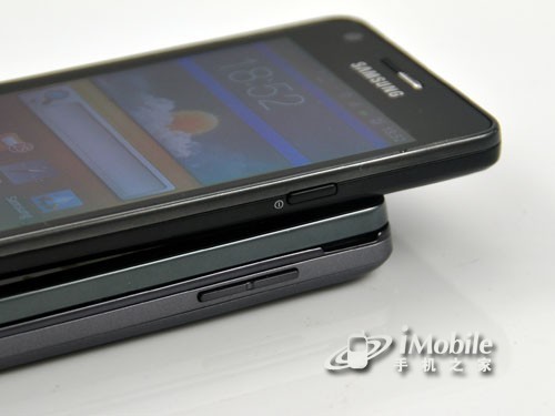 谁的操作更便捷摩托ME863对比三星i9100(2)