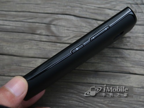 ��ͽ���300Ԫ�����Լ۱��л��ֻ��̵�