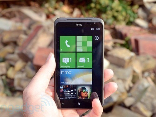 ۼ3500Ԫ Mango¾HTC Titan 