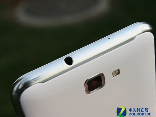 不一样的大气 白色款三星I9220真机图