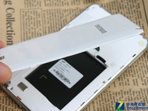 不一样的大气 白色款三星I9220真机图