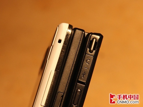 3.5英寸双屏三星双网智能旗舰W999图赏(3)