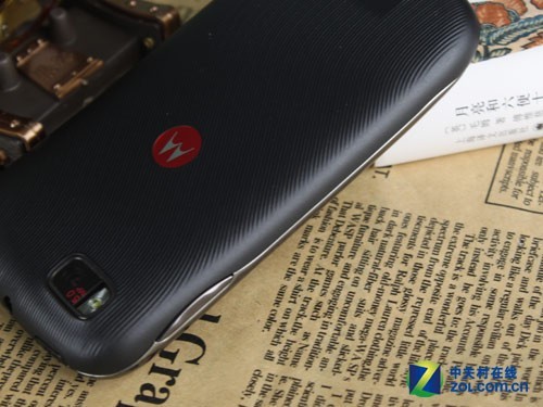 1GHz全键盘摩托罗拉触控新品ME632图赏(6)
