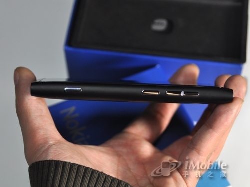 1.4GHz处理器WP7系统诺基亚800评测