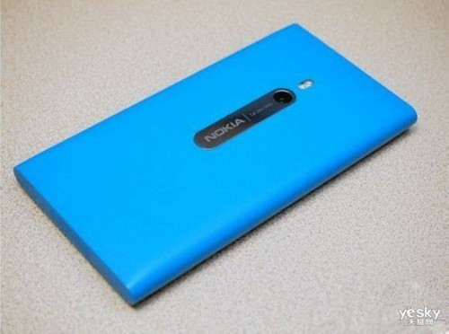 诺基亚Lumia 800