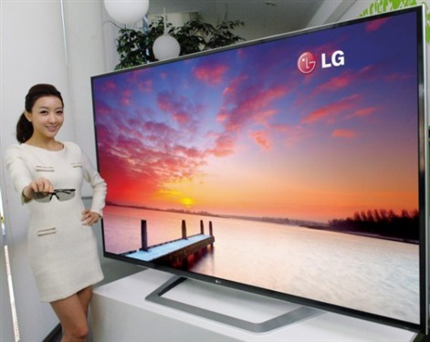 LG����CESչʾ4K����ֱ���84������!