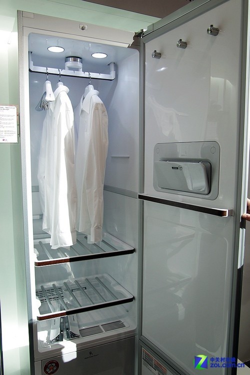 2012玩概念LG衣物管理器闪耀CES展会