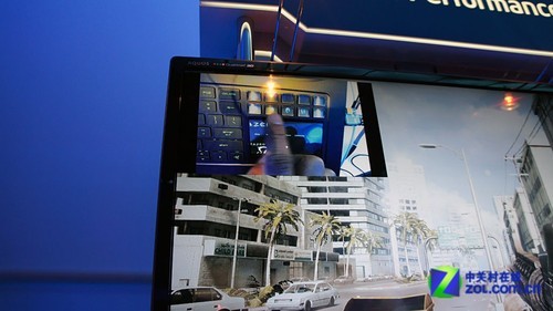 CES2012:双屏幕设计Razer展首款笔记本