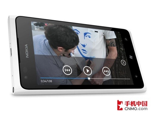 4.3英寸大屏白色诺基亚Lumia900现身
