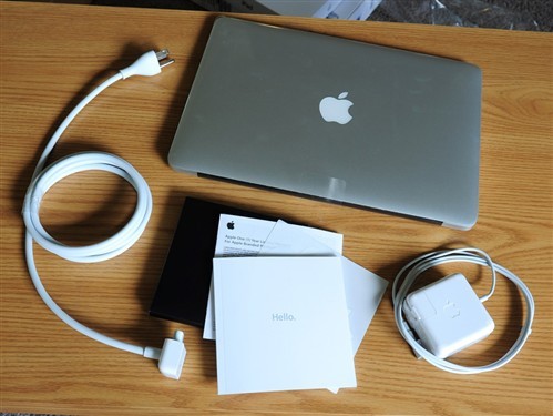 团购i5 MacBook Air MC968CH\/A只需6588_笔