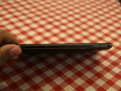 三星 GALAXY NOTE 黑色 侧面图 