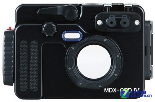 富士X10与理光GRD IV水下外壳新品问世