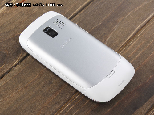 S40全键盘社交精英 诺基亚3020手机评测(2)_