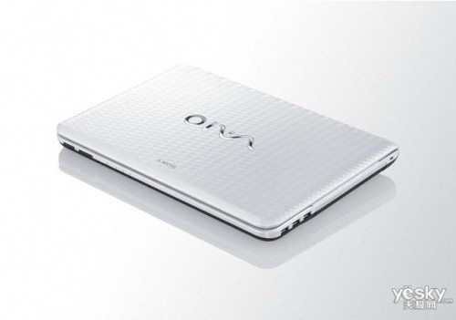 优雅的曲线轮廓 索尼 EG36EC预装WIN7系统_