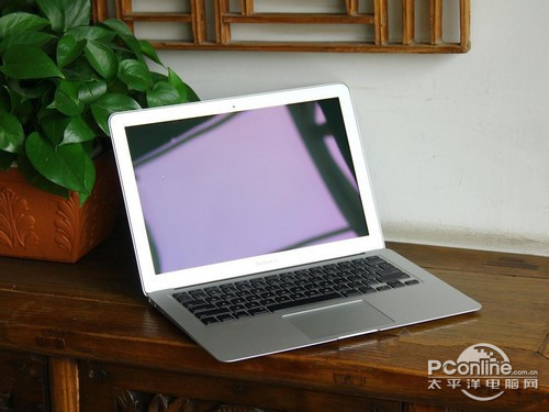 唯美苹果MacBook Air MC965仅8000元_笔记本