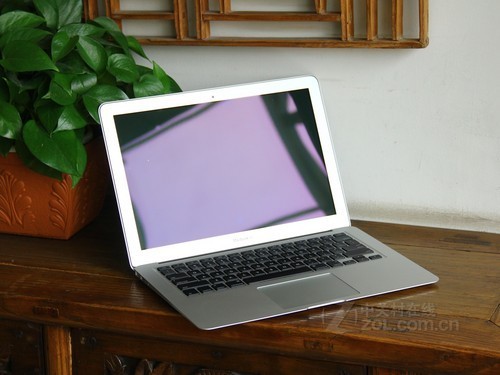 MacBook Air银色 外观图 