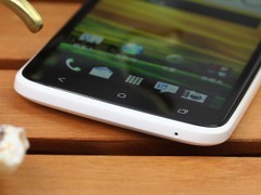 HTC One XT 白色 底部图 