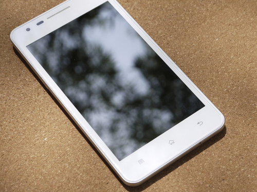 白色版OPPO Finder将出炉 价格或稍高