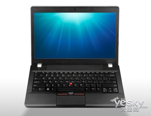 �����Я�㸺��ThinkPadE135��3600Ԫ