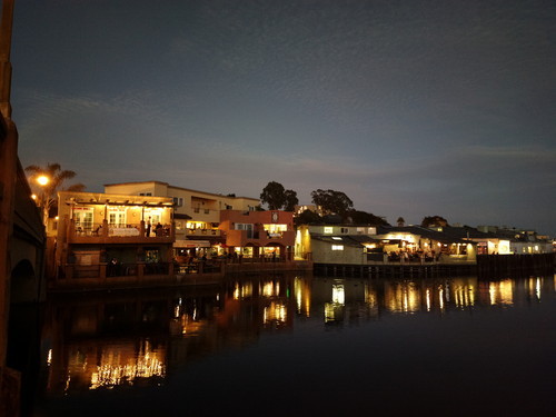 iPhone5与诺基亚808弱光下拍摄效果对比