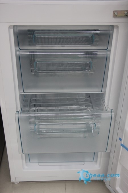 简单节能设计松下白色两门冰箱热销