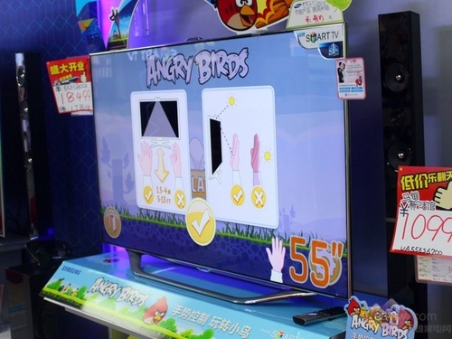用手势玩小鸟 三星UA55ES8000卖场最瞩目