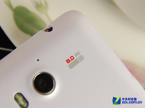 四核2GB内存白色华为荣耀四核爱享版图赏