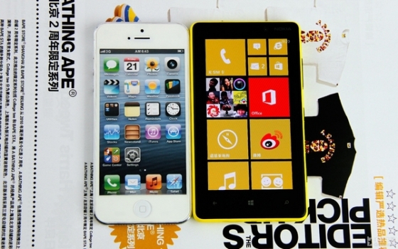 1.5GHz˫��WP8ǿ�� Lumia 820�׷����� 